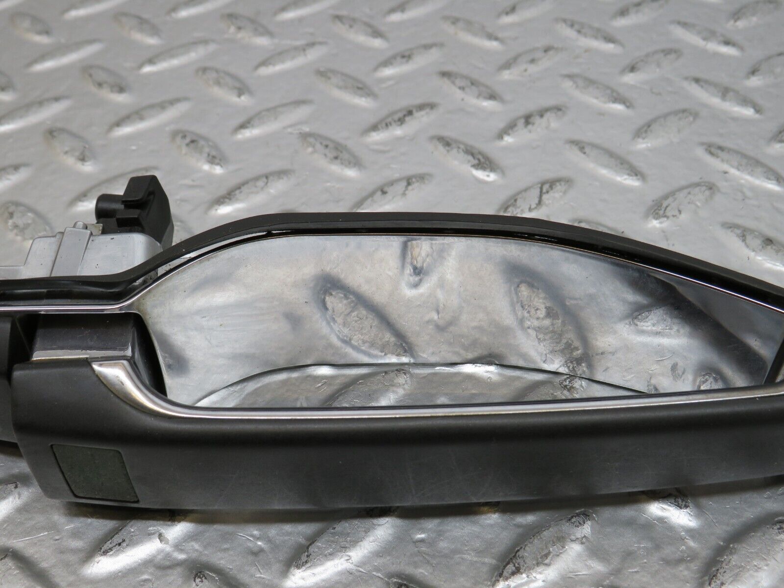 24870 Mercedes-Benz W140 S320 Front Left Exterior Door Handle