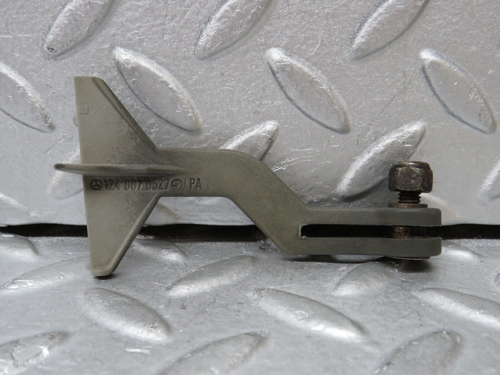 37922 Mercedes-Benz A124 320E Cabriolet Bonnet Release Pull Handle 1248870527