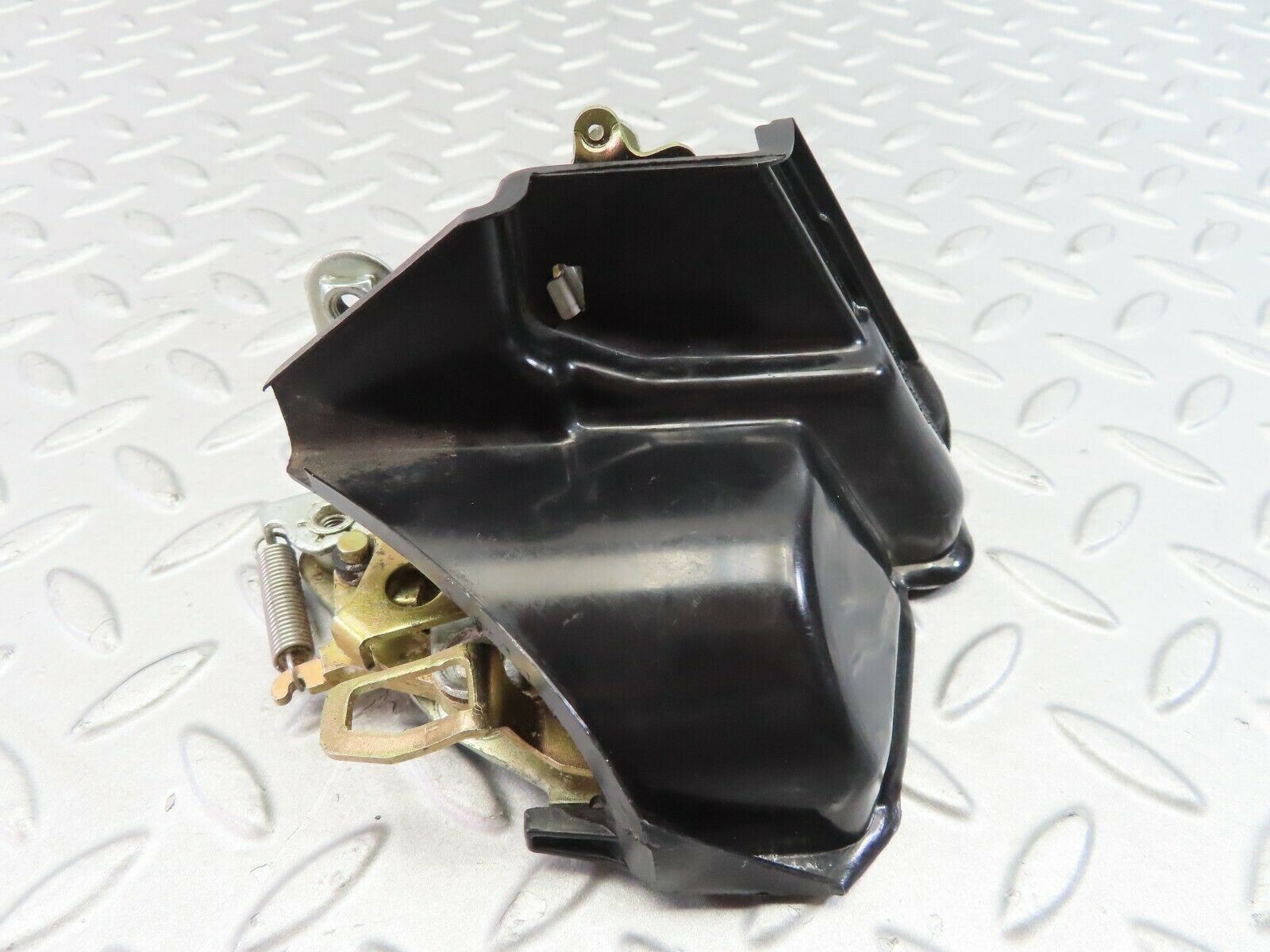 7702 Mercedes-Benz S123 230TE Wagon Rear Left Door Lock Mechanism 1237330108