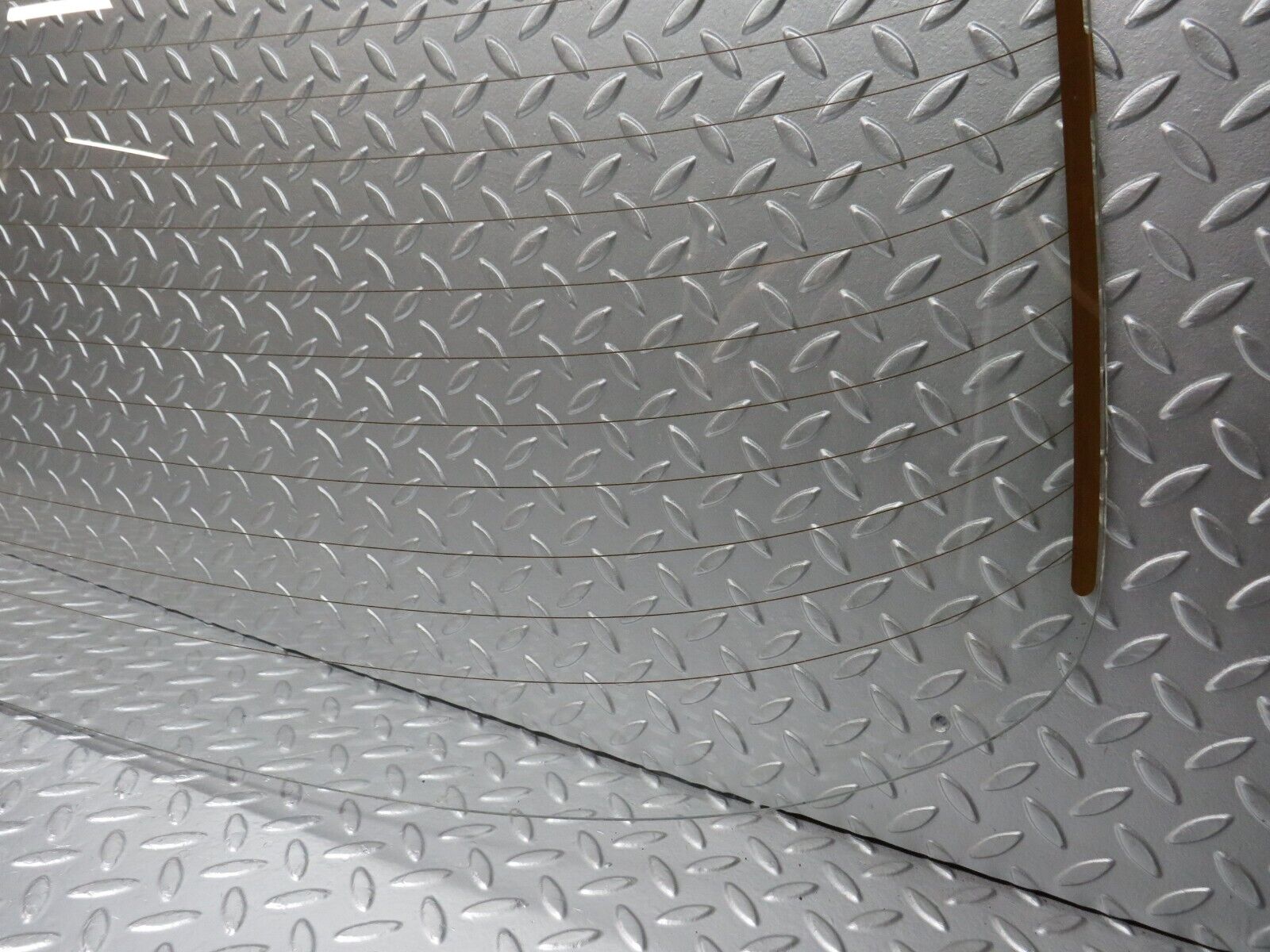 31104 Mercedes-Benz W123 200D Rear Heated Windscreen