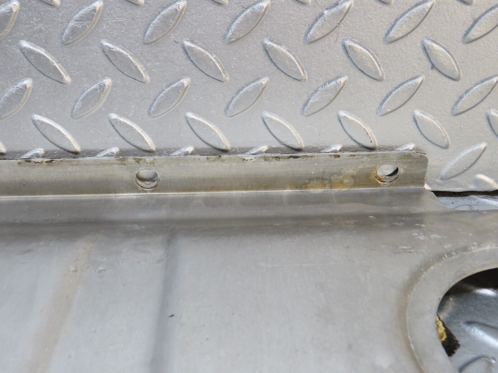 38447 Mercedes-Benz R129 280SL Coupe Fuel Tank Rear Cover