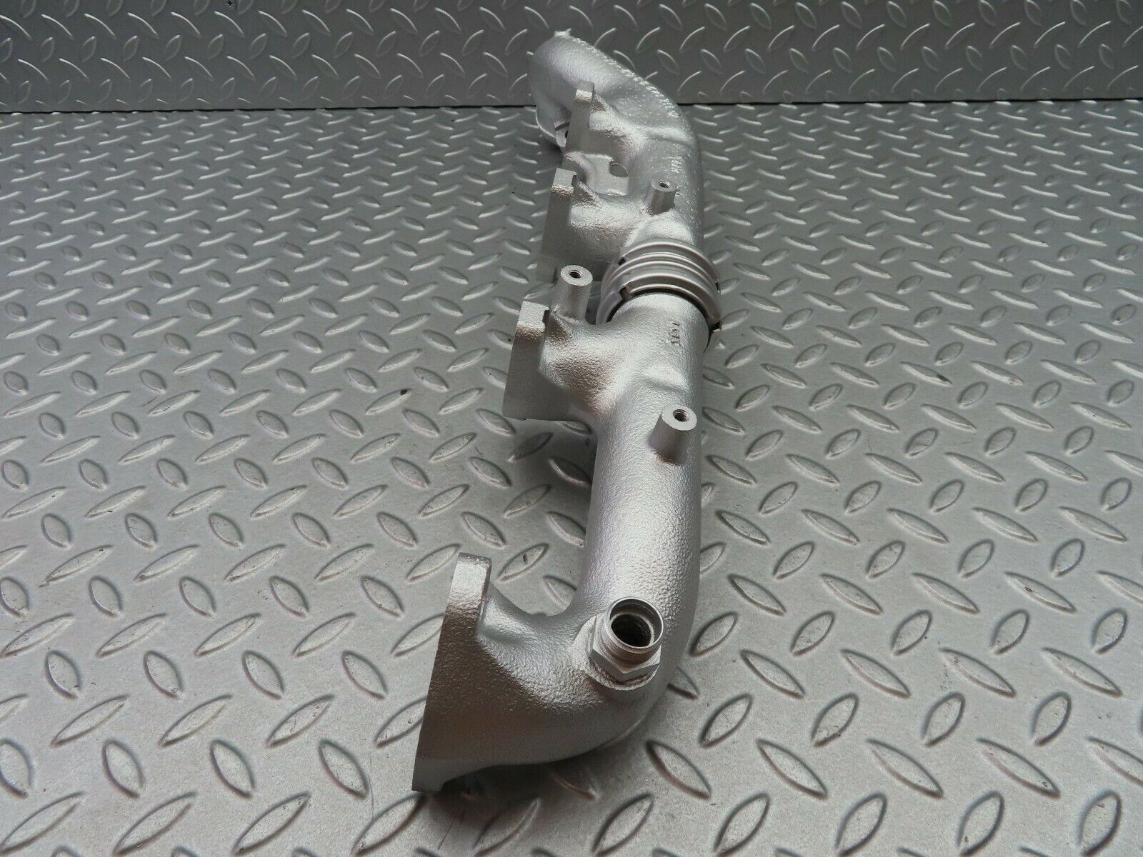 6331 Mercedes-Benz W126 380SE Exhaust Manifold Left Side 1161422902