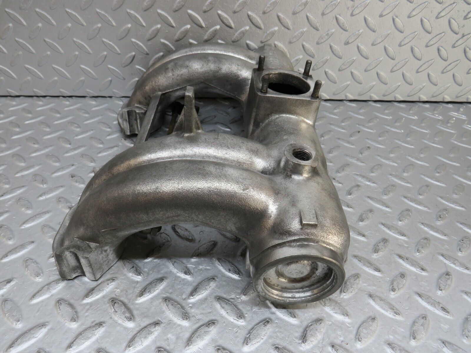 35927 Mercedes-Benz 240D OM616.912 Intake Manifold 6151410201