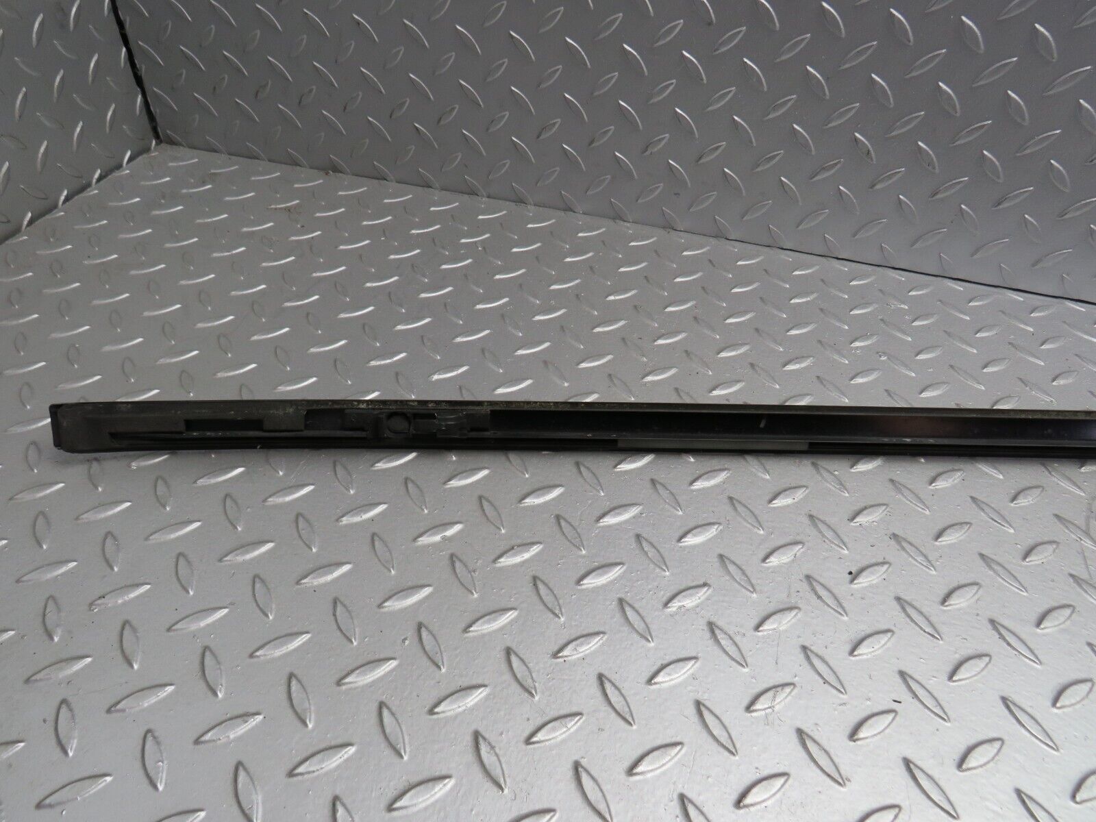 28999 Mercedes-Benz C124 320CE Coupe Roof Chrome Trim Left Side
