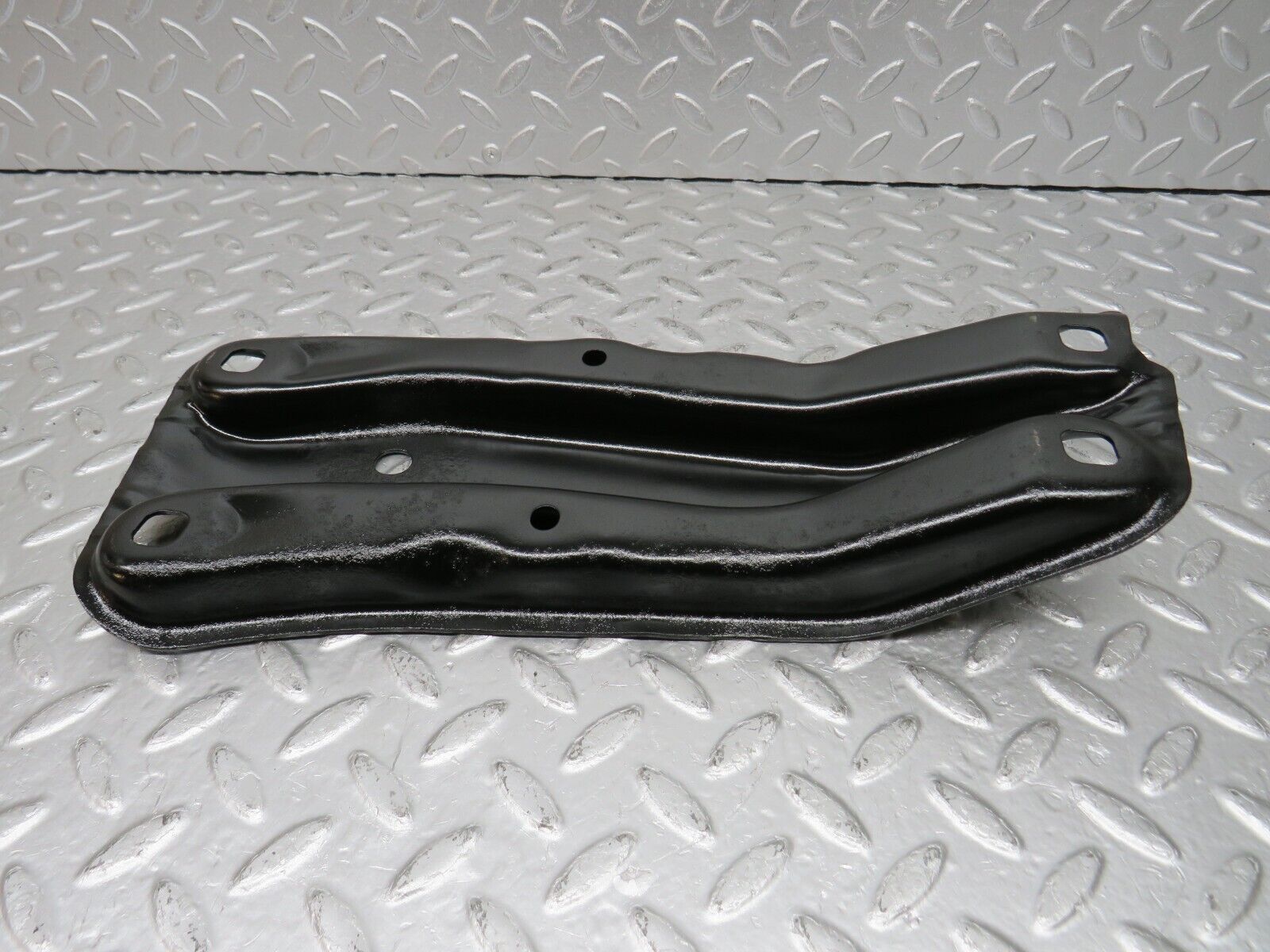 33403 Mercedes-Benz W202 C180 Gearbox Mount Bracket