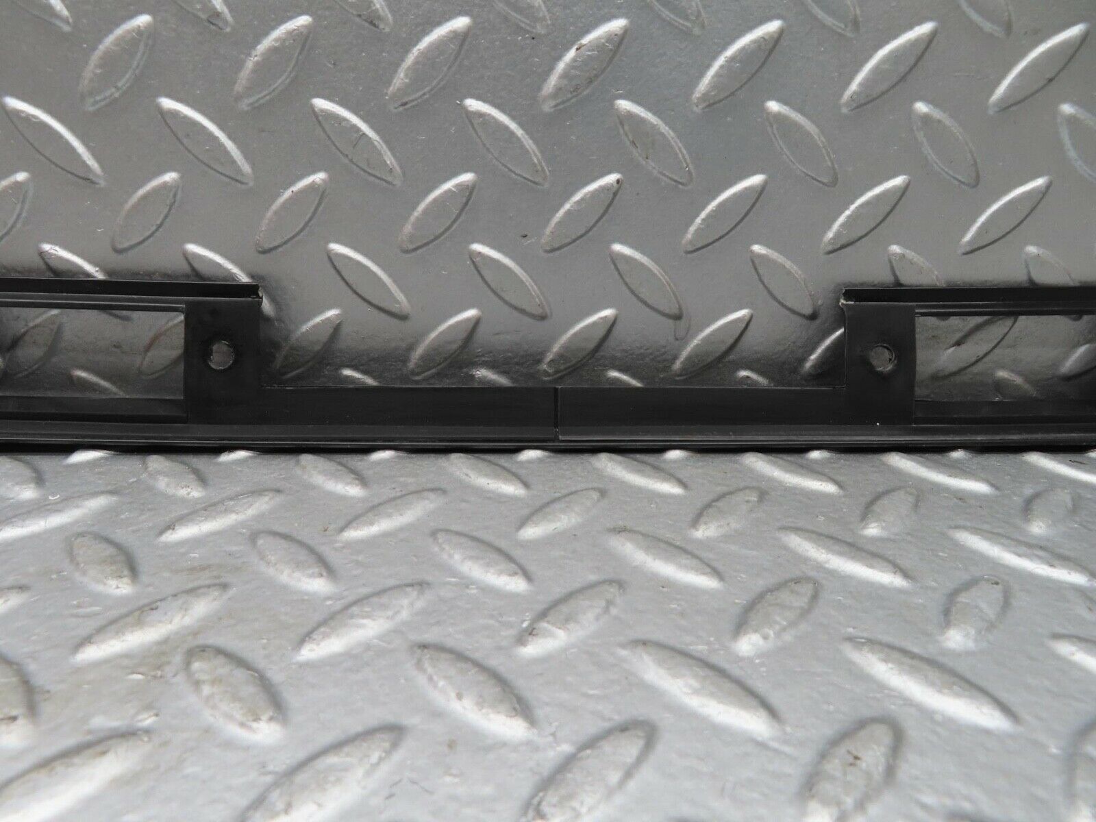 15152 Mercedes-Benz W140 S320 number Plate Light Trim 1407500027