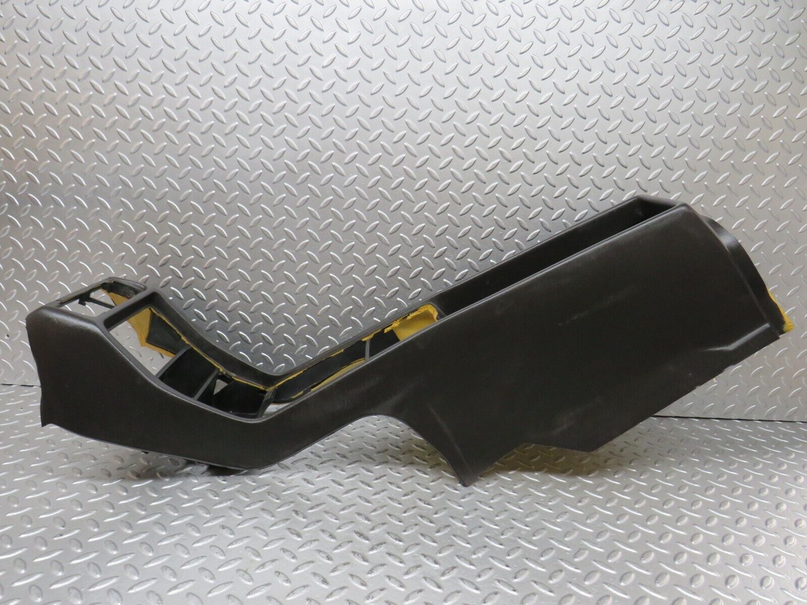 28549 Mercedes-Benz W123 230E Centre Console Brown