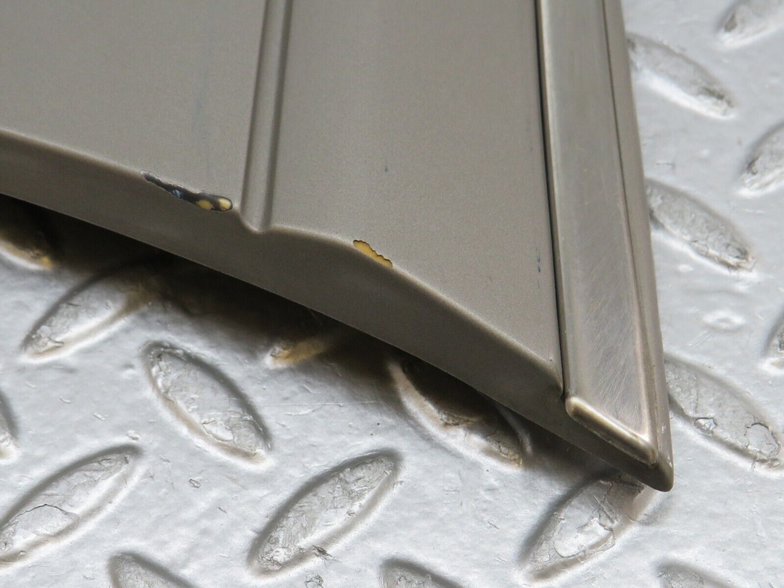 35966 Mercedes-Benz W126 420SE Rear Left Door Moulding Trim 1266903940