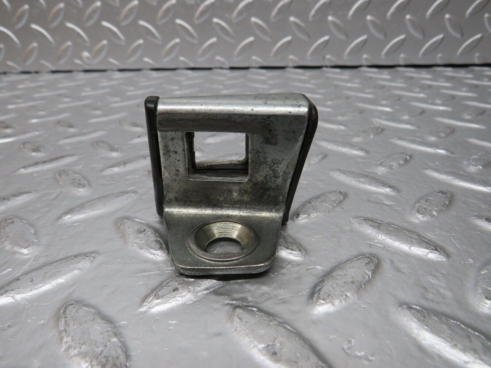 30479 Mercedes-Benz W124 230E Door Lock Latch