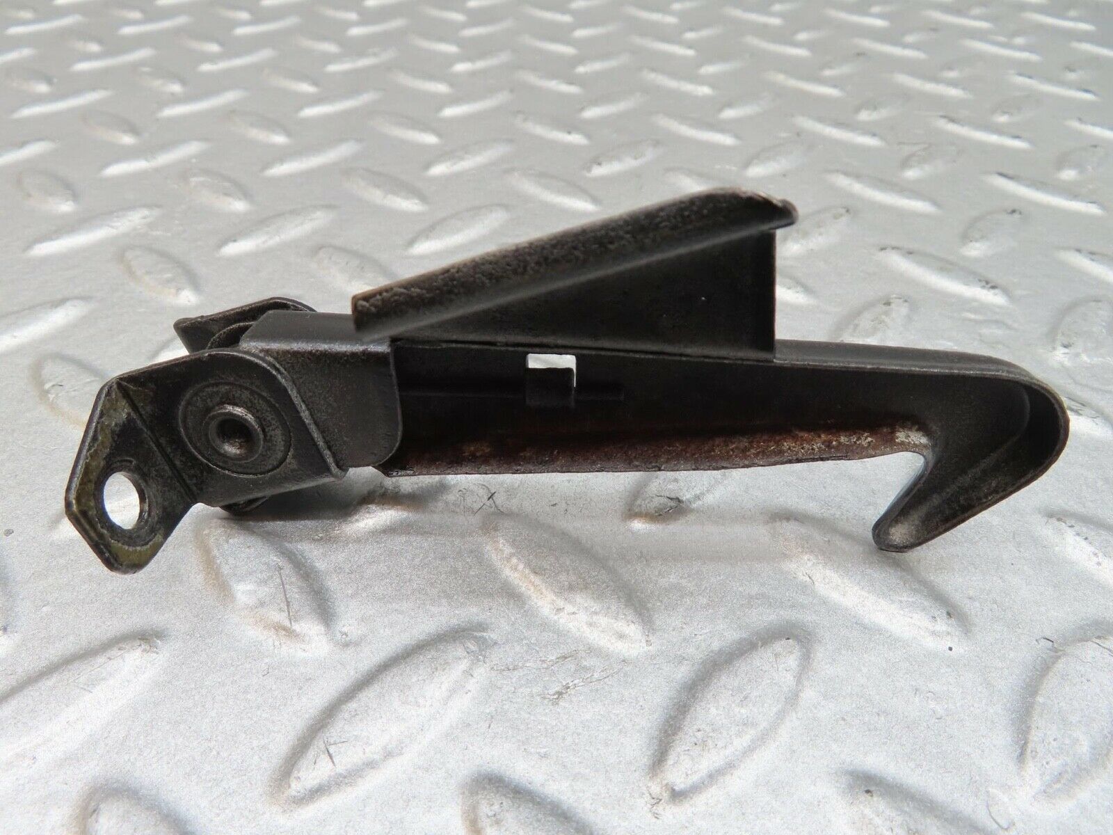 14357 Mercedes-Benz W116 350SE Bonnet Safety Latch Pair