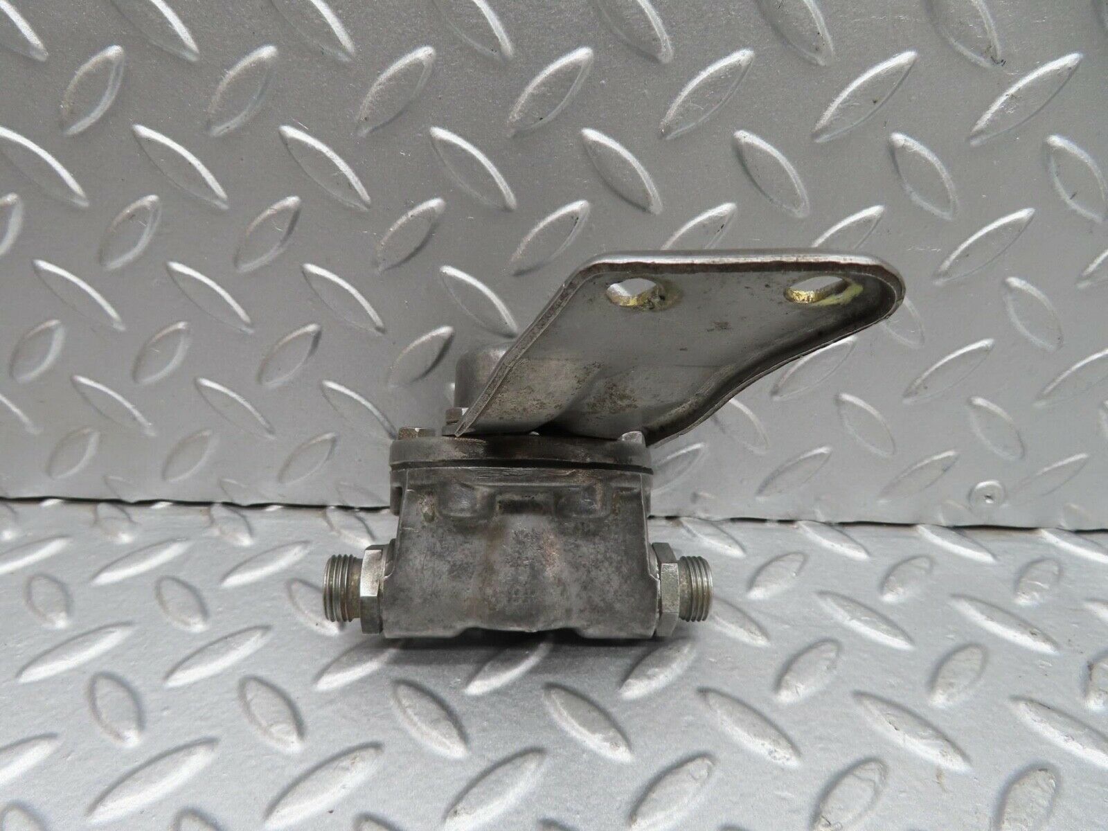 14389 Mercedes-Benz W116 350SE Oil Pressure Damper 1161870494