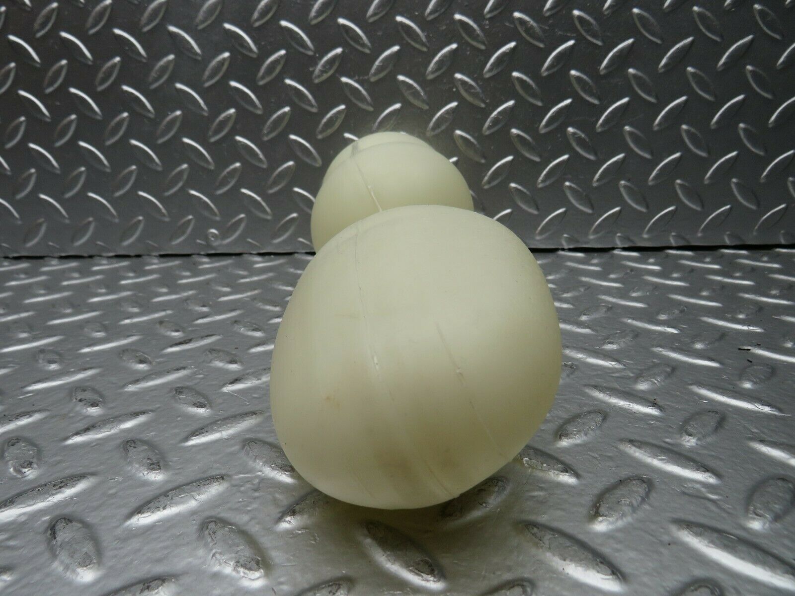 22681 Mercedes-Benz C107 450SLC Coupe Vacuum Reservoir Tank