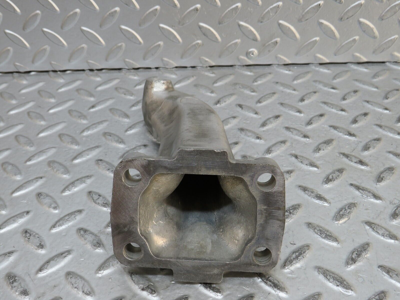 28423 Mercedes-Benz S123 240D Wagon Engine Mount Bracket Left Side 6152231304