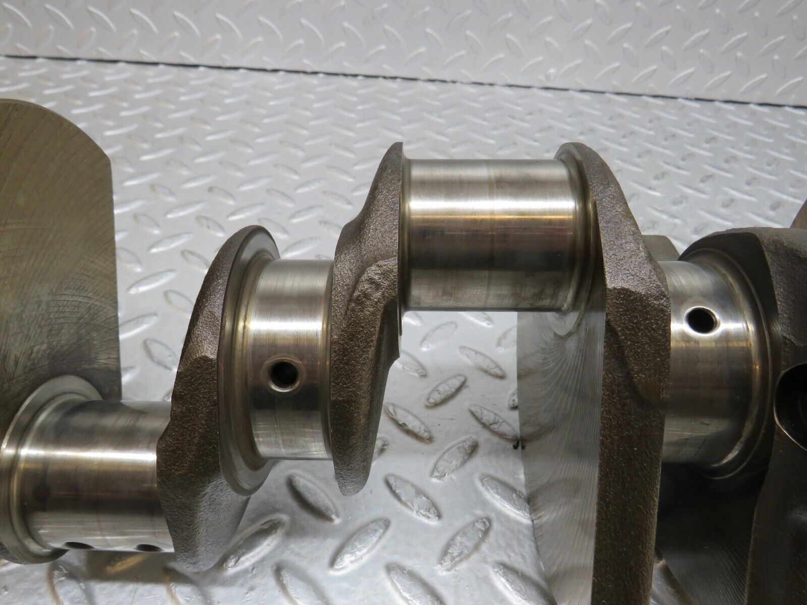 37151 Mercedes-Benz C126 420SEC Coupe Crankshaft 1160312501