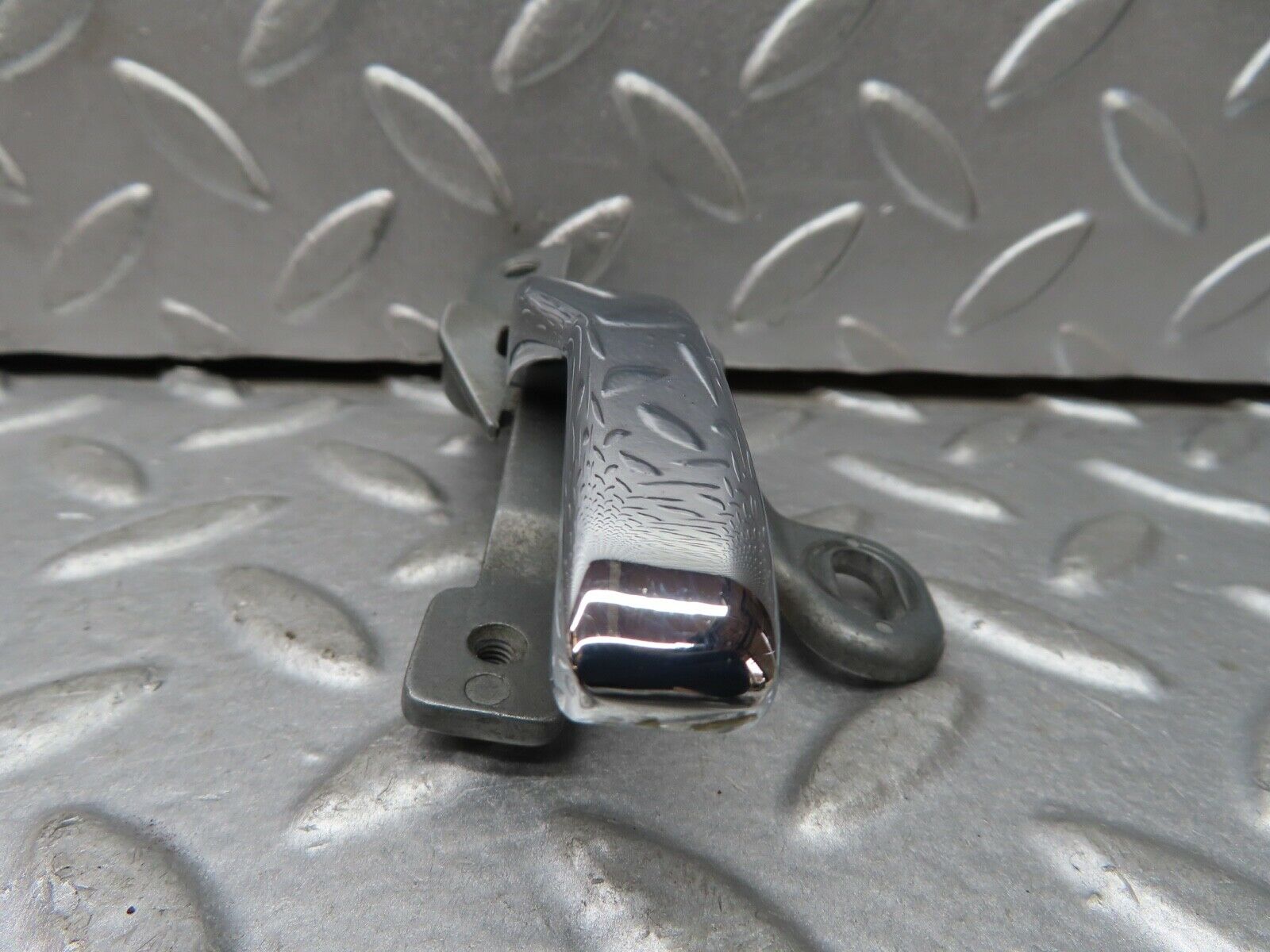 19158 Mercedes-Benz W123 300D Right Interior Door Handle 1237600261