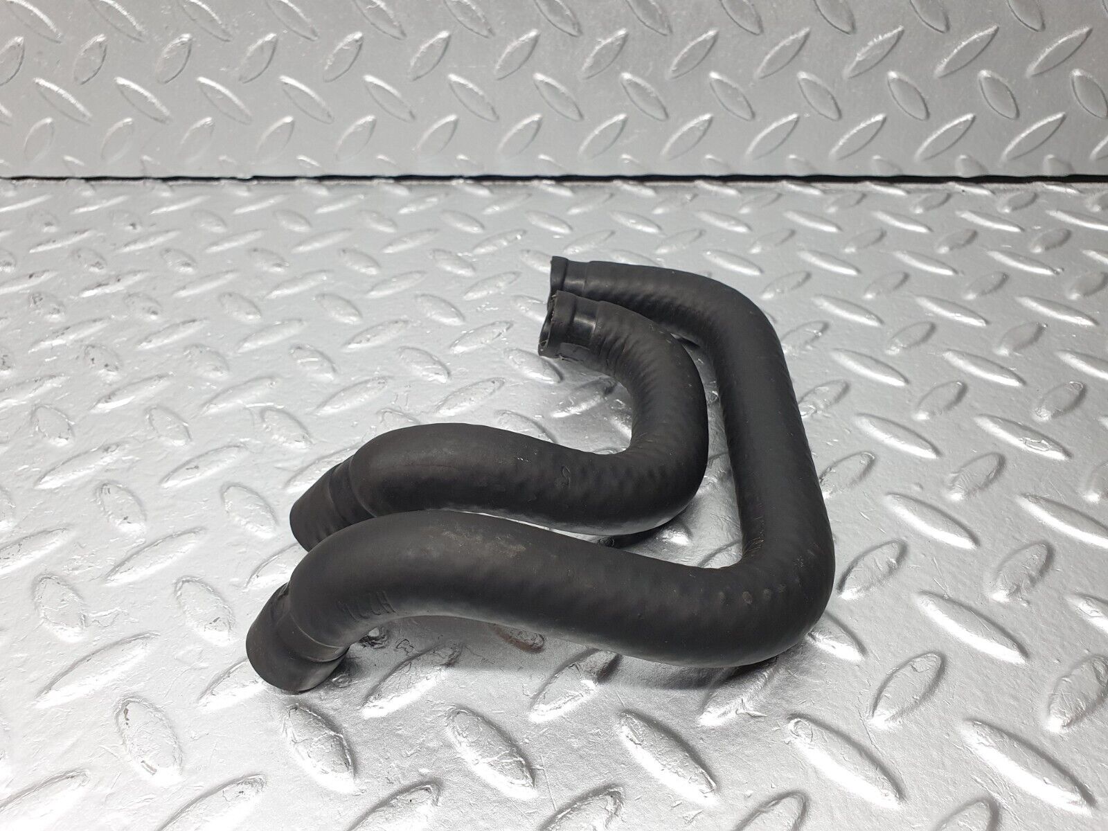 40755 Mercedes-Benz W123 300D Heater Radiator Hose Pipe 1238320194 1238320294