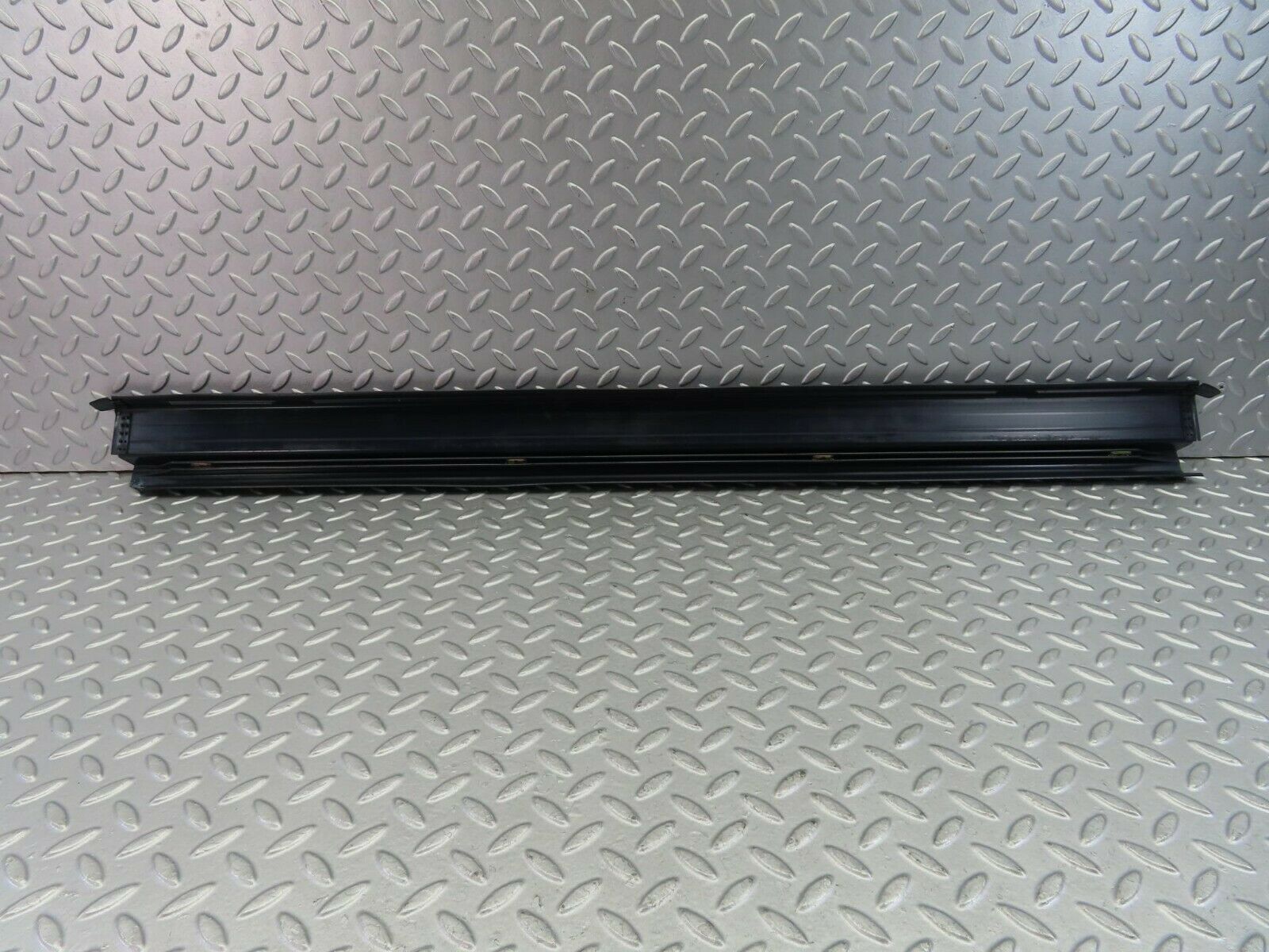 9407 Mercedes-Benz C124 300CE Coupe Left Door Sill Blue