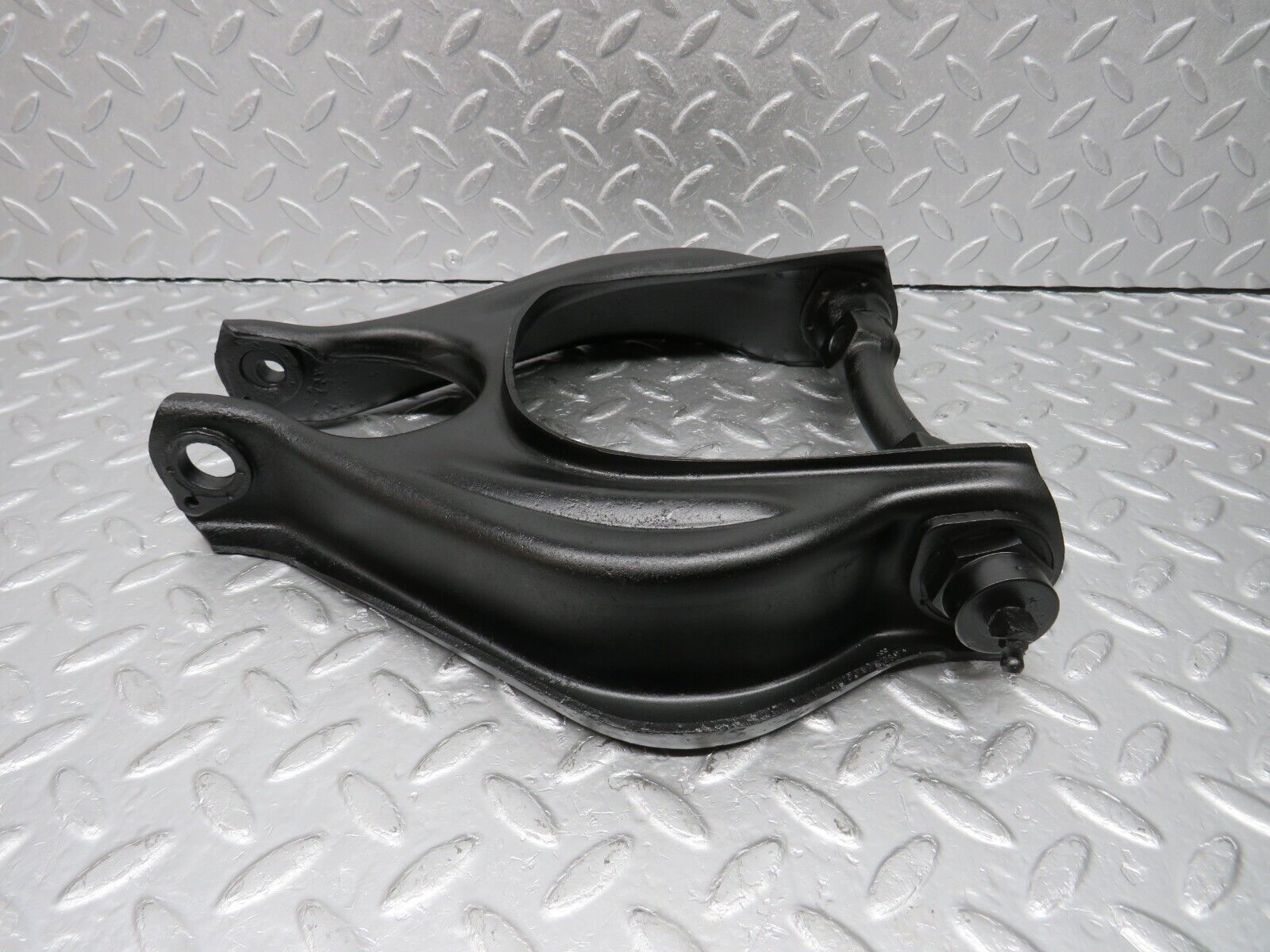 40387 Mercedes-Benz W110 230 Front Right Upper Control Arm