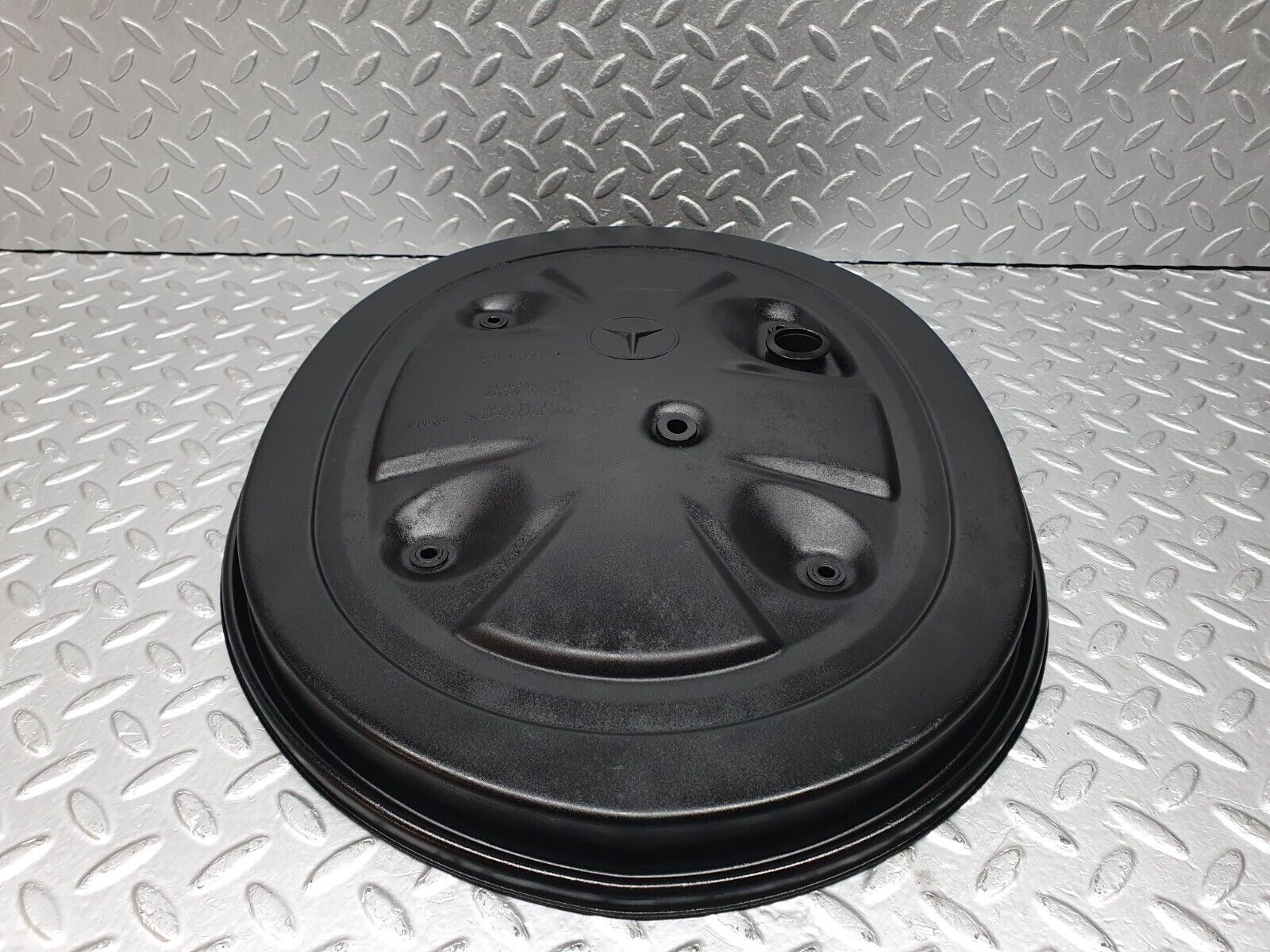 41195 Mercedes-Benz W126 300SE Air Filter Box Housing Lid 0130947202