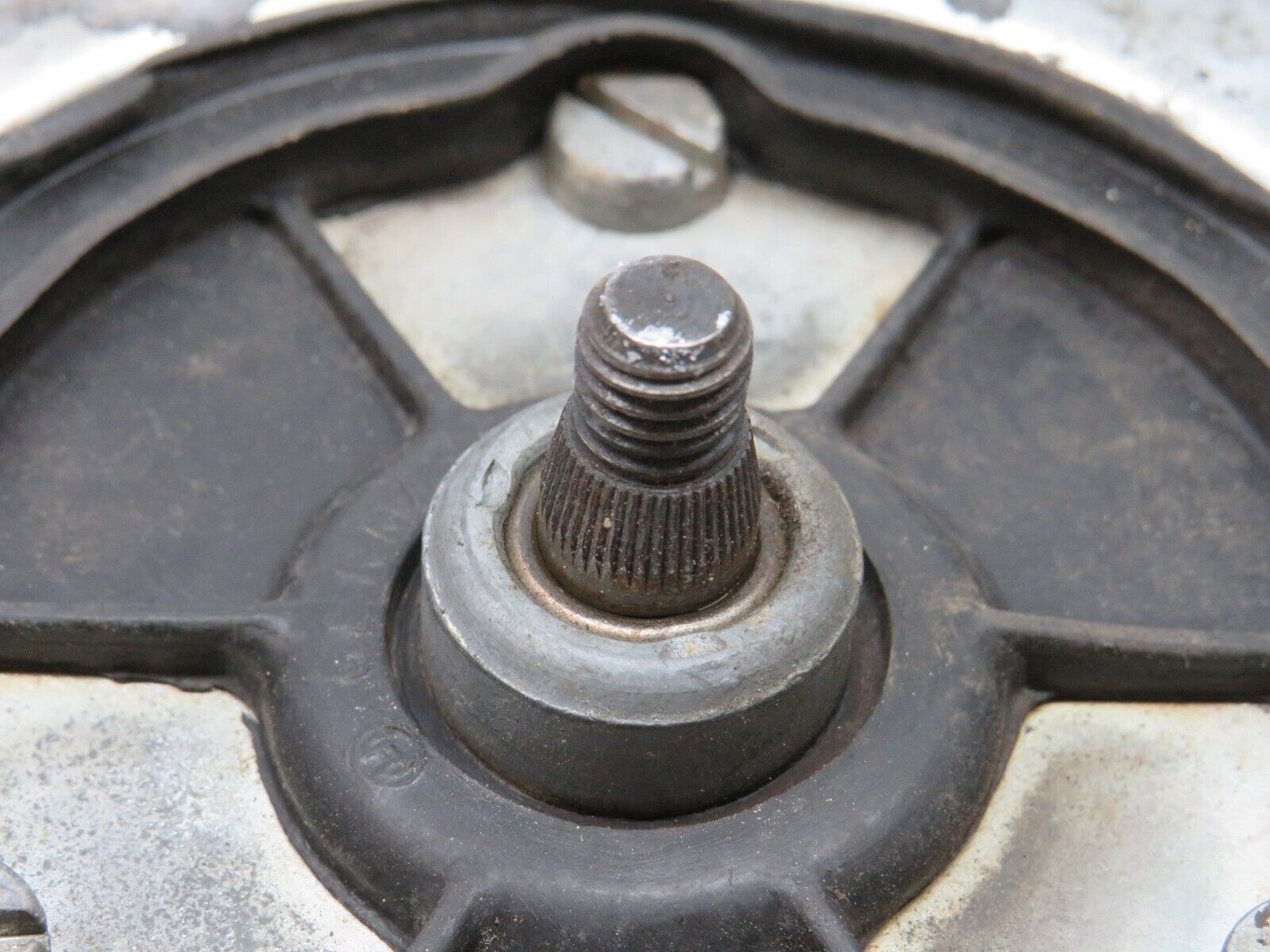 35922 Mercedes-Benz W108 Windscreen Wiper Motor Bosch 0390446050