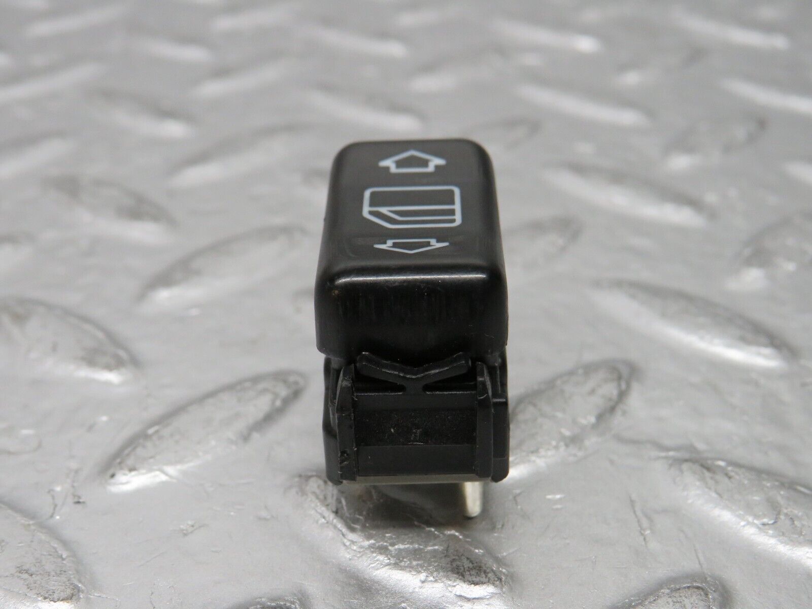 31381 Mercedes-Benz S124 220TE Electric Window Switch Right Side 1248209010