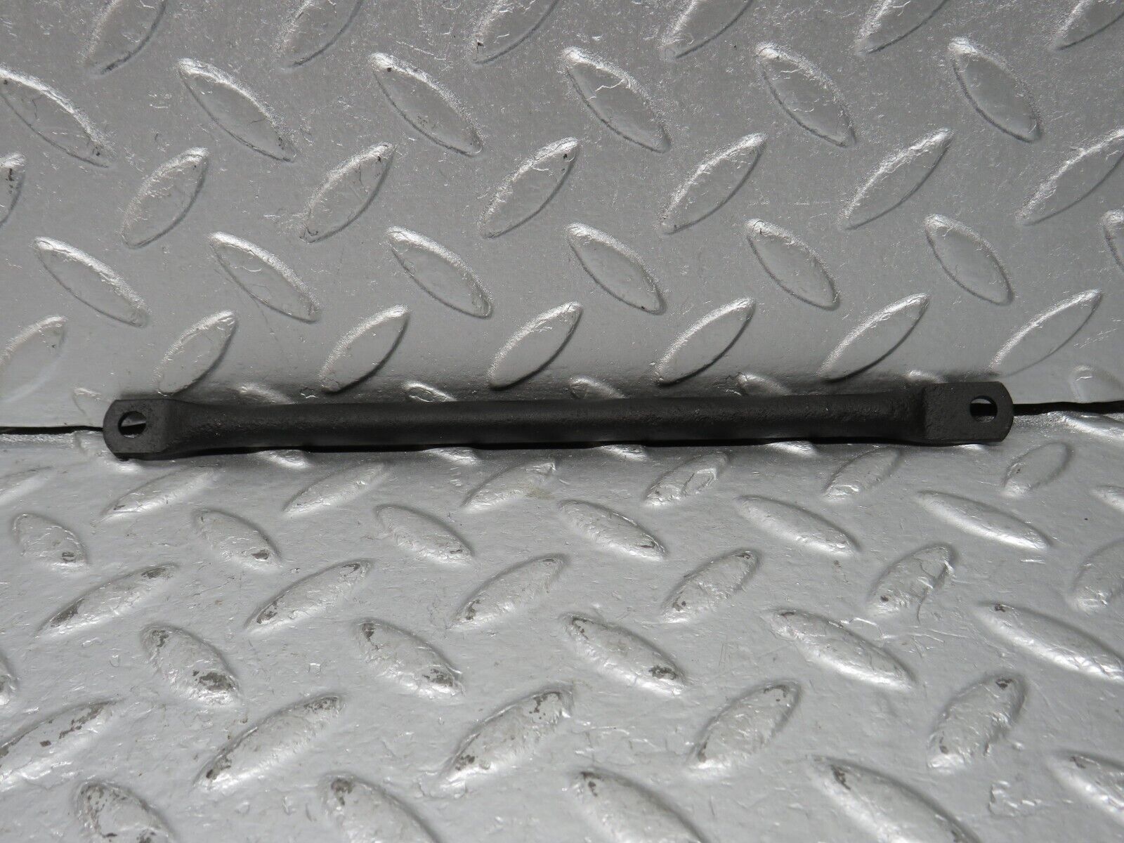 40515 Mercedes-Benz W110 230 Air Intake Manifold Support Bracket