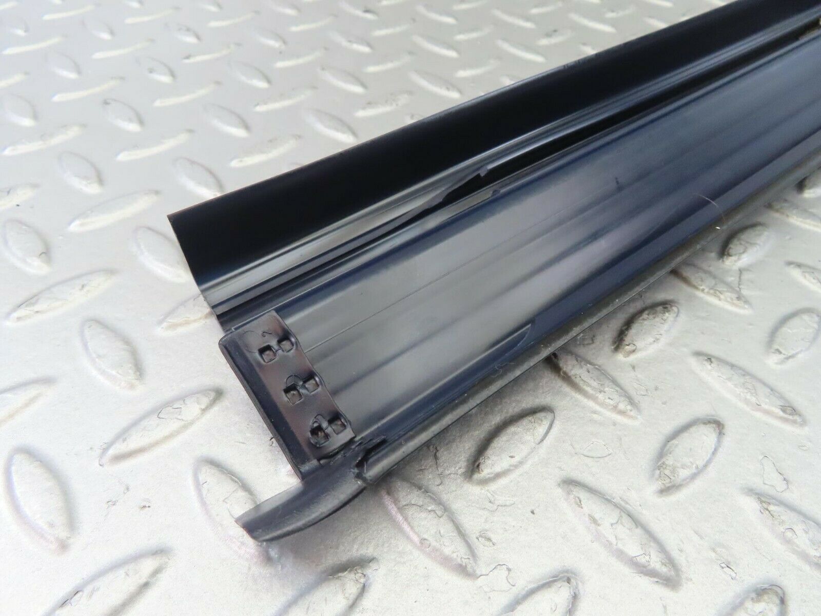 10345 Mercedes-Benz W201 190E Front Right Door Sill Blue