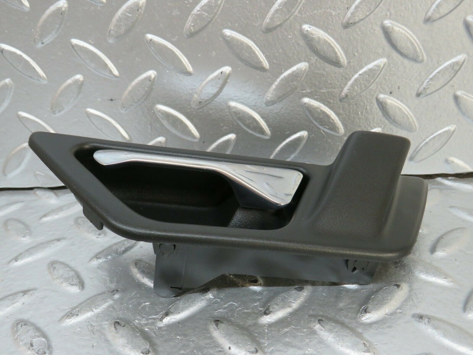 24205 Mercedes-Benz S124 220TE Interior Door Handle Left Side 1247600161