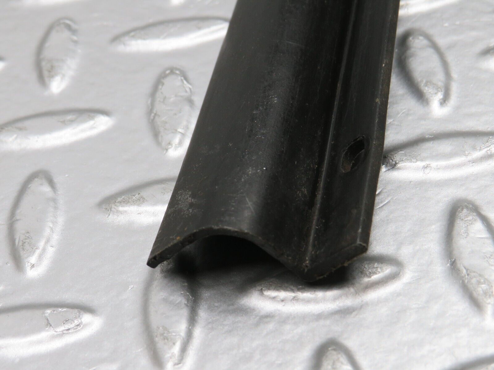 32105 Mercedes-Benz W123 230E Main Cable Cover In Trunk 1238210036