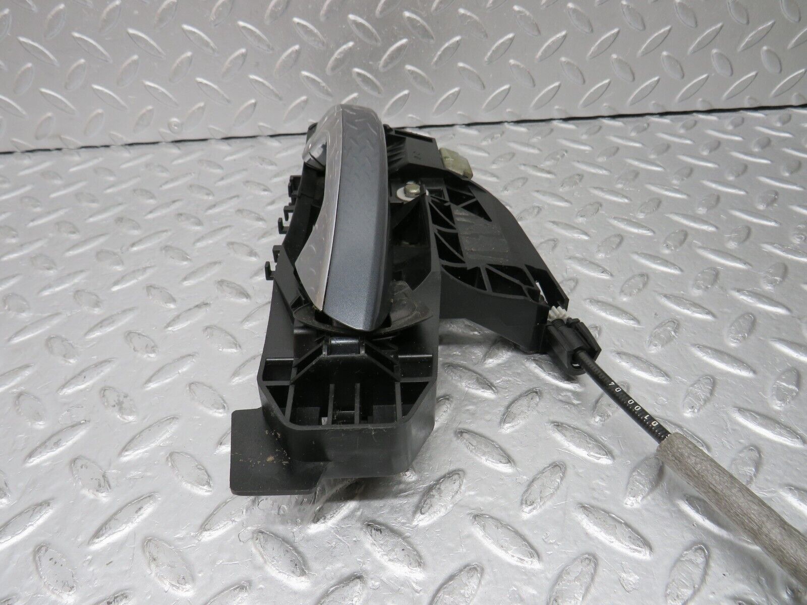 35290 Mercedes-Benz W221 Rear Left Door Exterior Handle