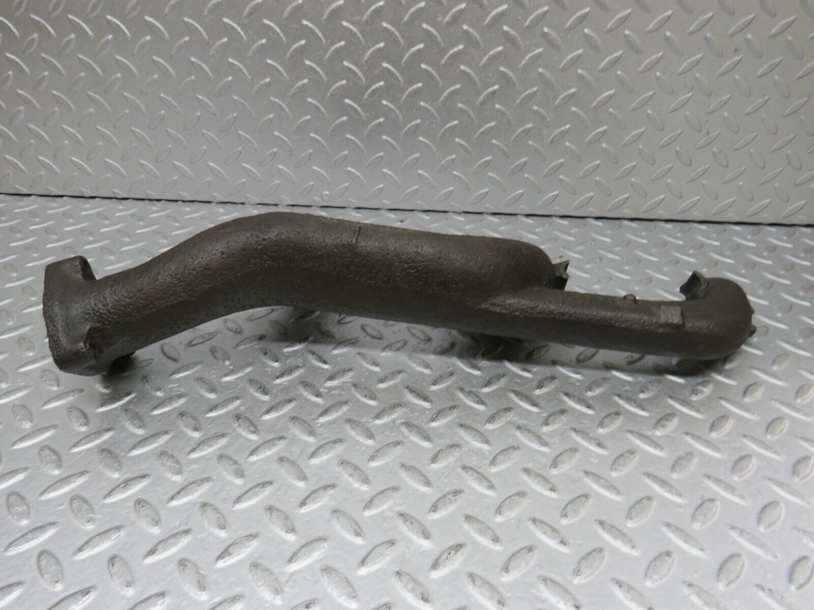 35928 Mercedes-Benz 240D OM616.912 Exhaust Manifold 6151420601