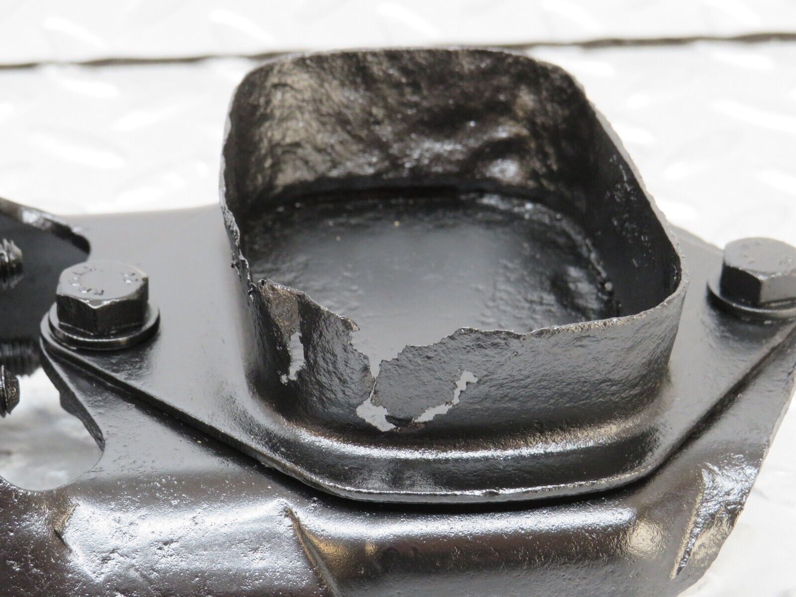 35789 Mercedes-Benz W108 Gearbox Mount Bracket