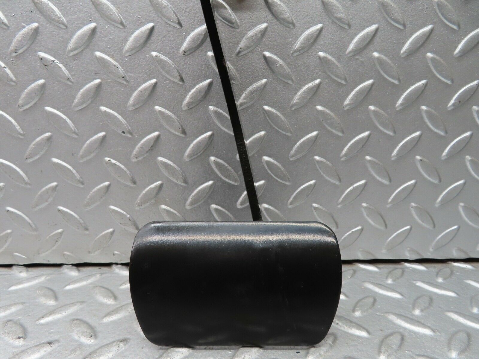 19515 Mercedes-Benz C140 CL420 Coupe Brake Pedal