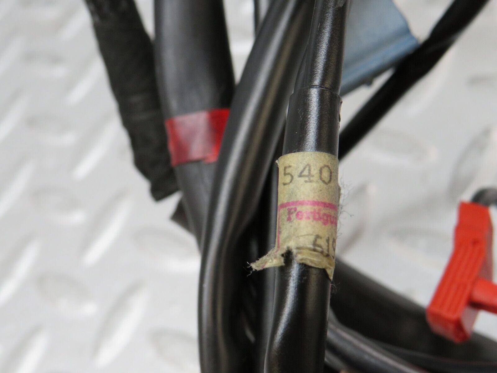 36826 Mercedes-Benz R129 300SL-24 Front Right Electric Seat Wiring 1295401410