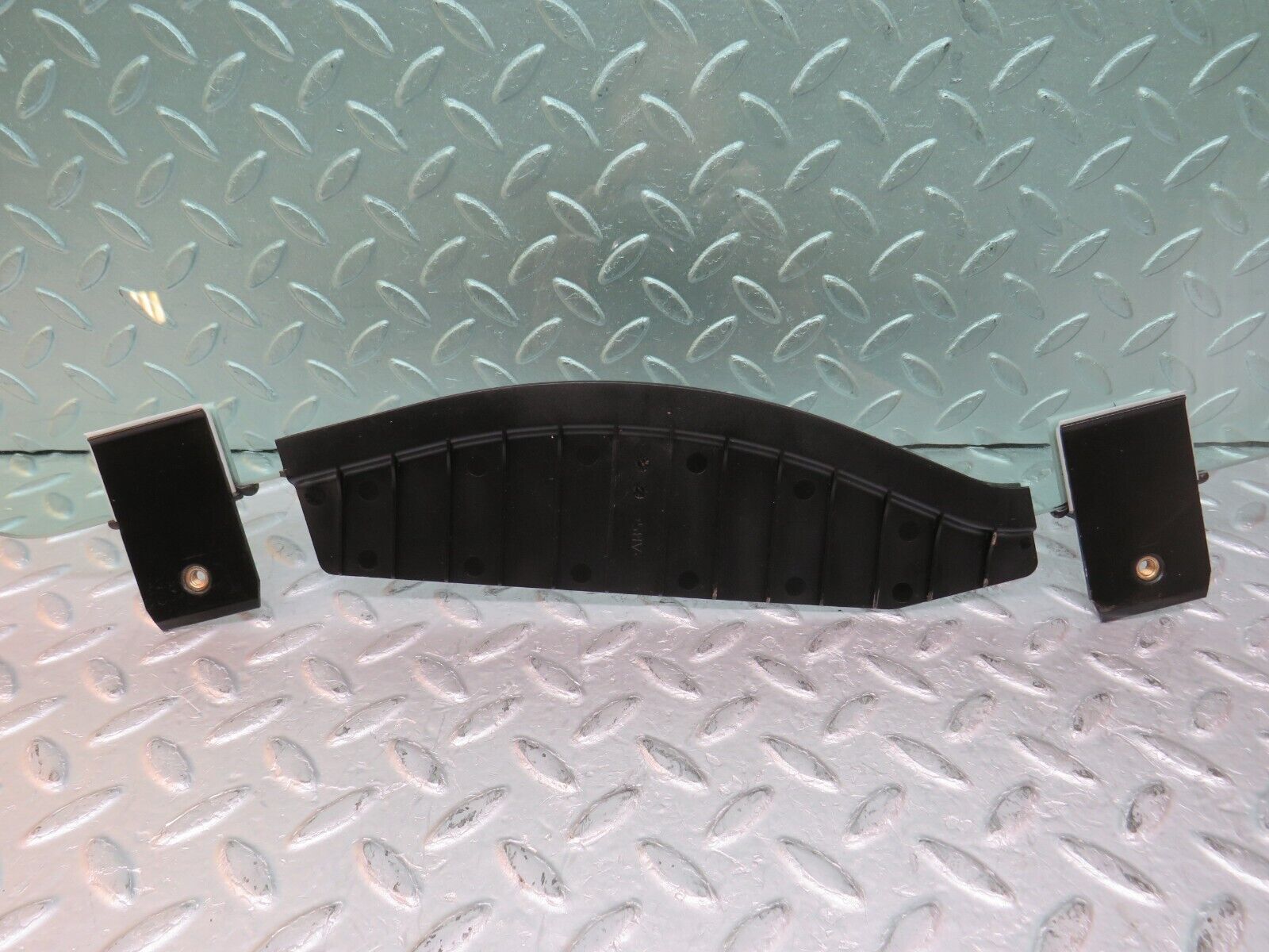 35168 Mercedes-Benz W221 Front Left Door Window Glass