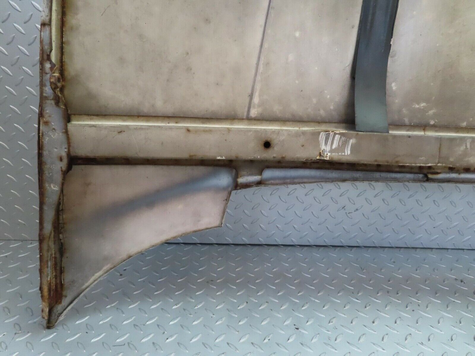 13021 Mercedes-Benz W111 220S Bonnet