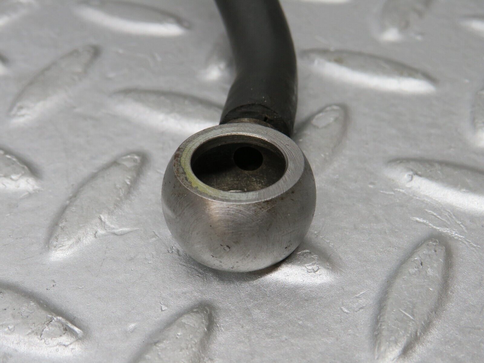 35905 Mercedes-Benz 240D OM616.912 Fuel Hose Pipe