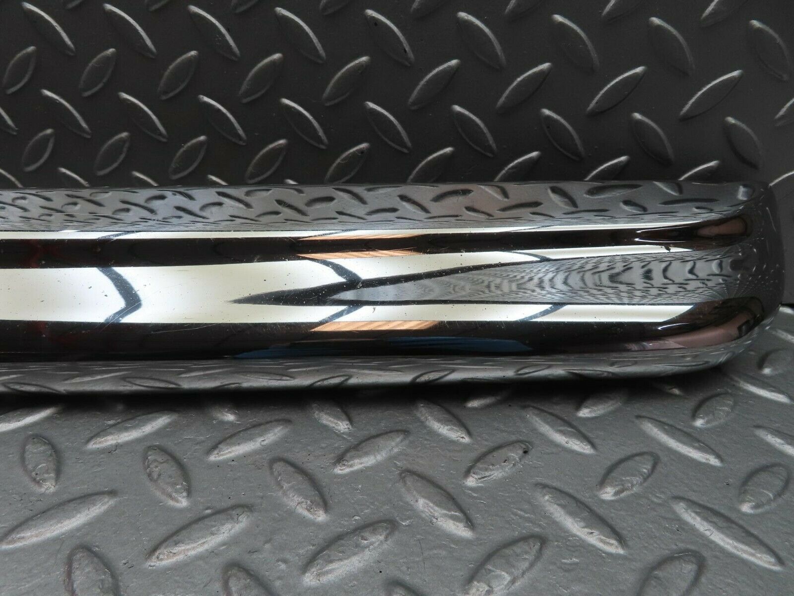 10626 Mercedes-Benz W108 Rear Left Upper Bumper Corner