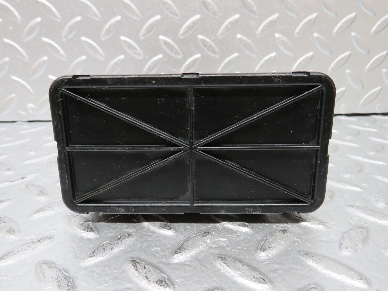 30623 Mercedes-Benz W201 190E 2.0L Central Locking Pump Hella 0008000348