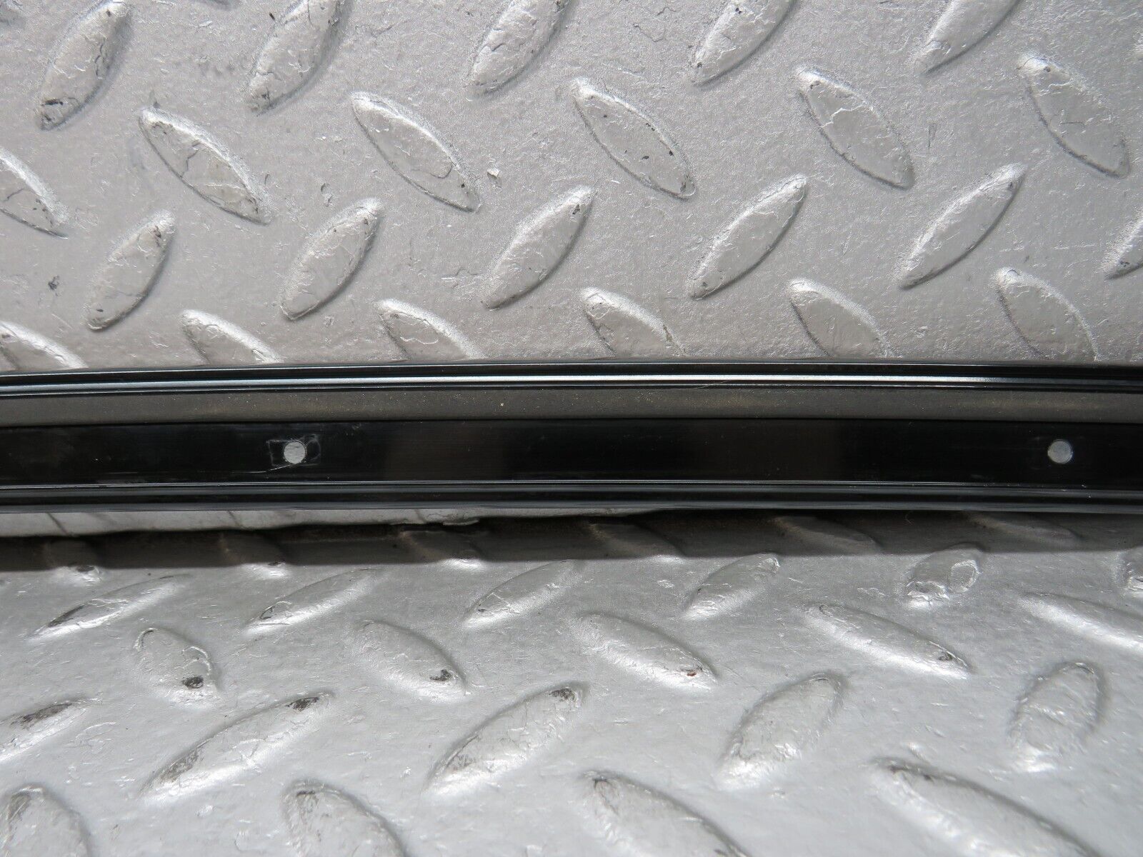 37894 Mercedes-Benz A124 320E Cabriolet A Pillar Sealing Rail Trim Right Side