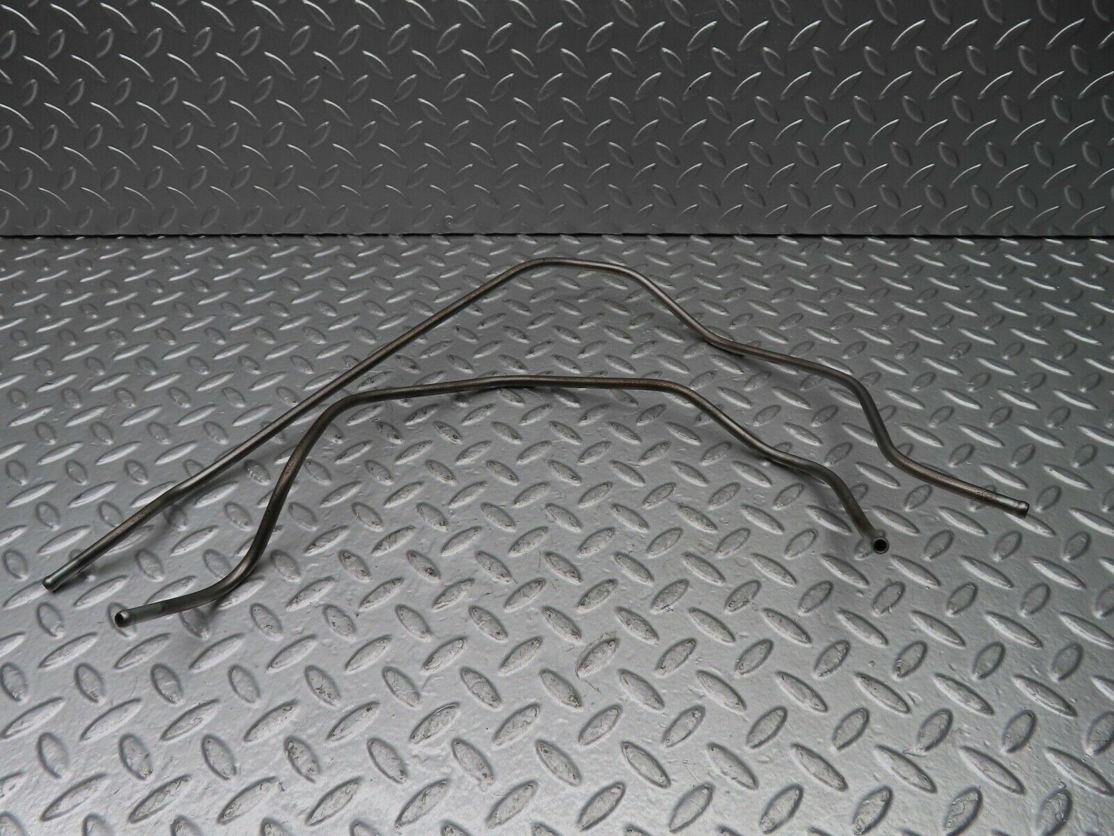 20950 Mercedes-Benz W114 250CE Coupe Fuel Line Hose