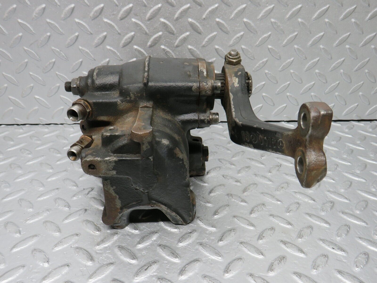 39038 Mercedes-Benz W201 190E 2.6L Steering Box Steering Rack 1244611601