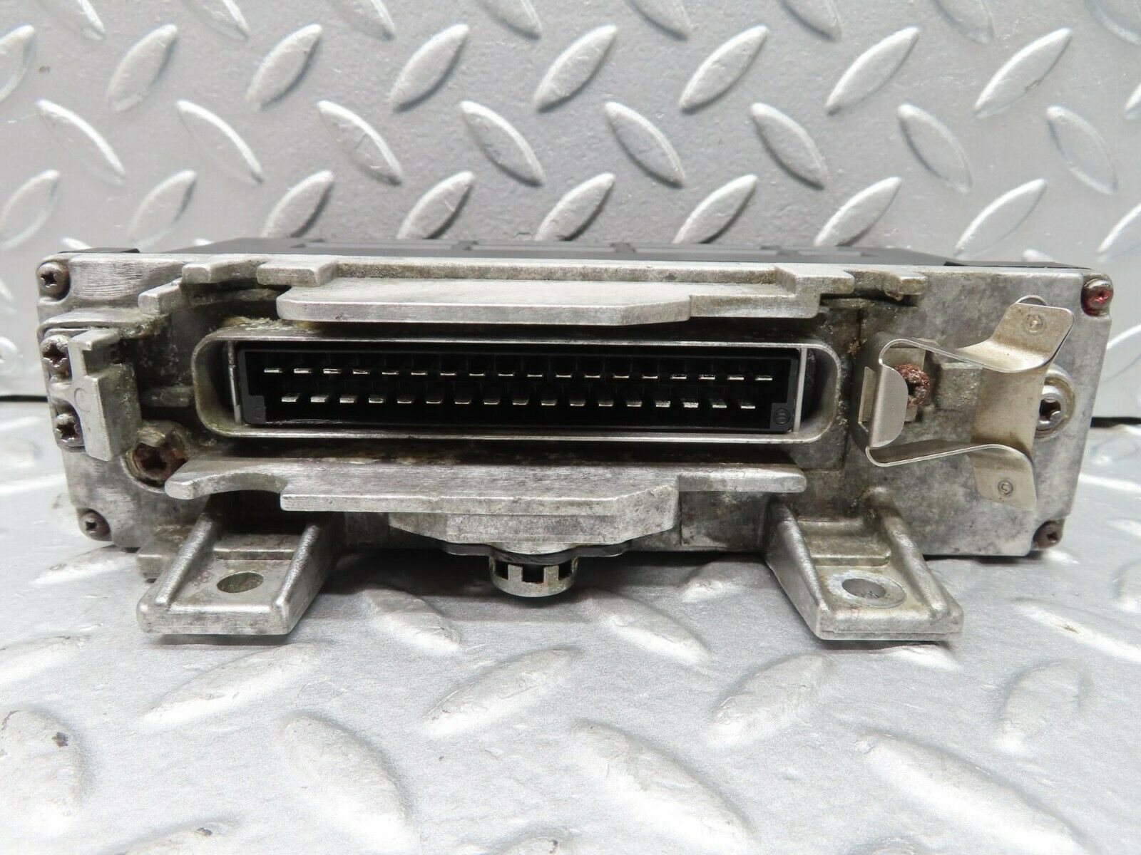 16355 Mercedes-Benz W124 260E ABS Control Unit Bosch 0055452132