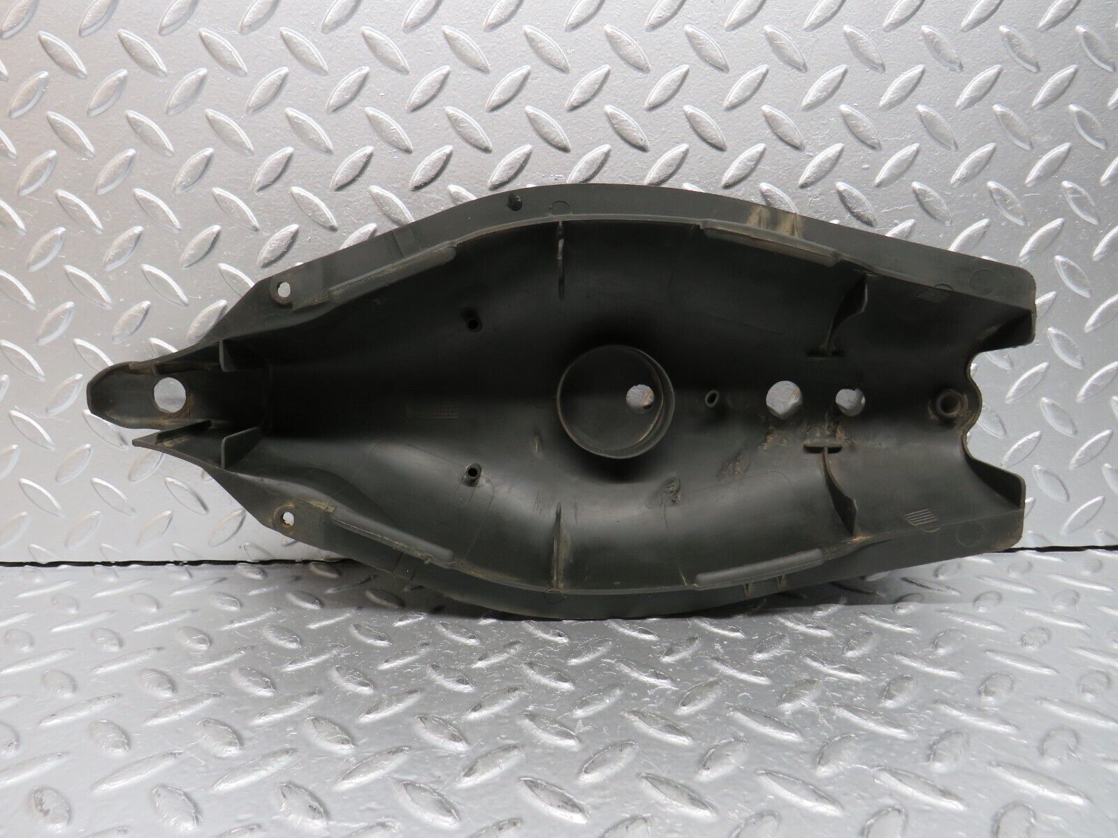 30436 Mercedes-Benz W124 230E Rear Control Arm Cover 1293520188