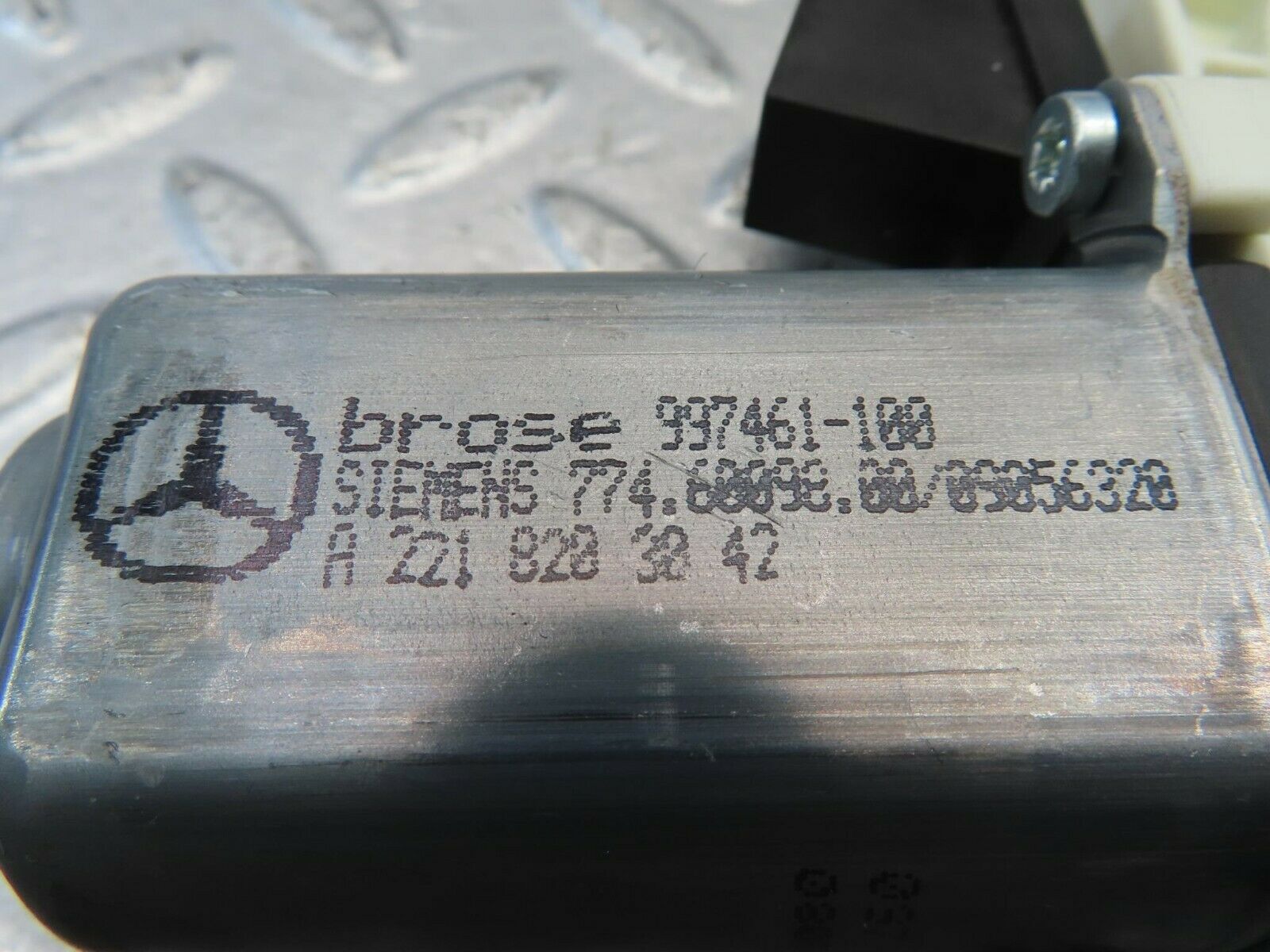 11191 Mercedes-Benz W221 S320 Rear Right Door Window Regulator Motor 997461100