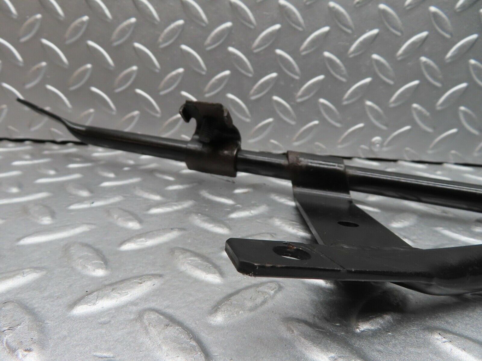 20088 Mercedes-Benz R129 300SL Coupe Reinforcement Bar