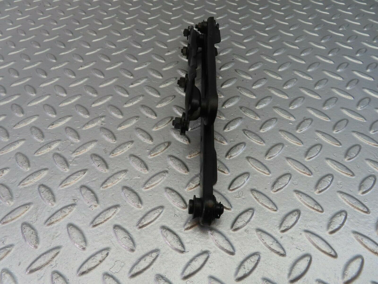 10588 Mercedes-Benz W201 190E Bonnet Hinge Right