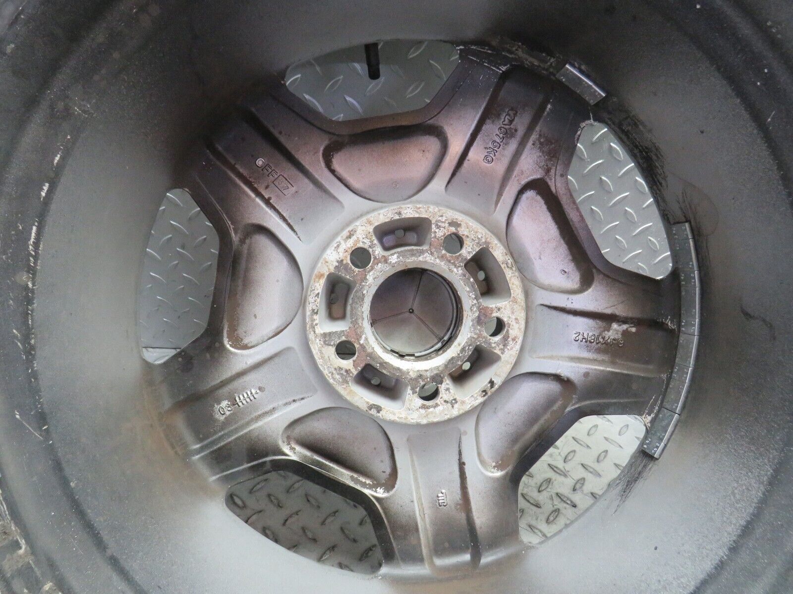 38022 Mercedes-Benz C126 Alloy Wheel Set 8Jx18 H2 ET37