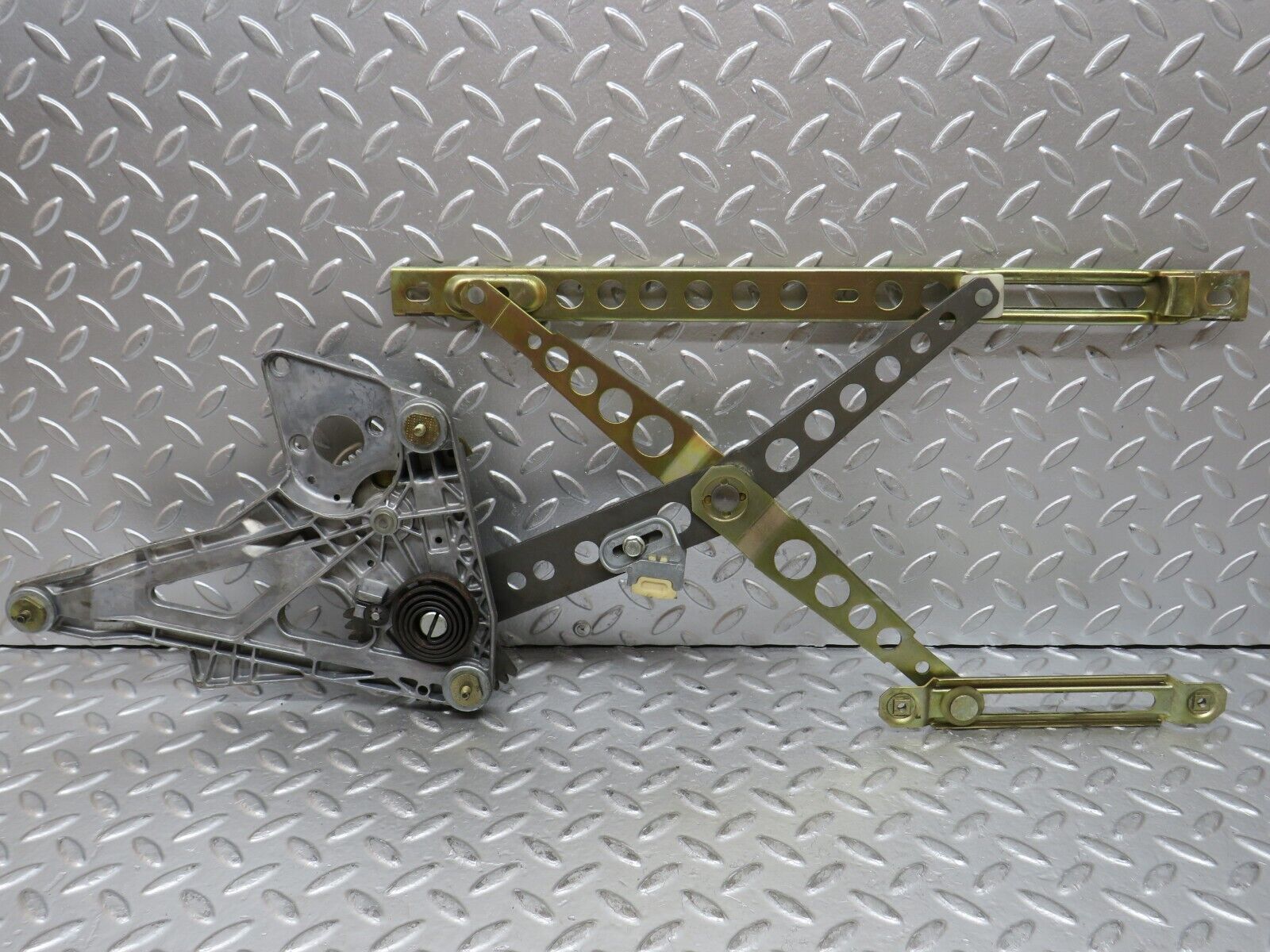 28015 Mercedes-Benz W123 280E Front Right Power Window Regulator 1237202846