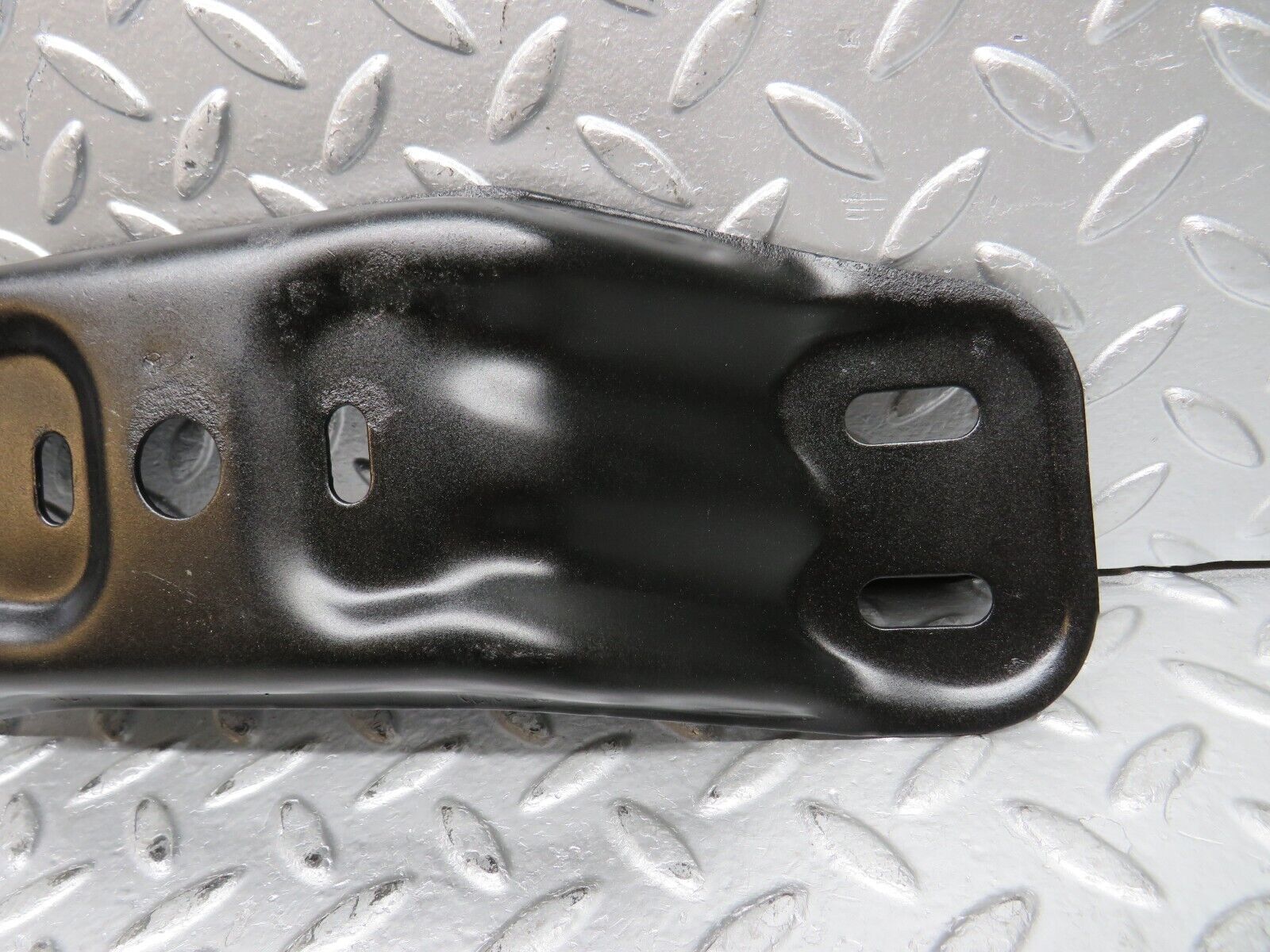 29951 Mercedes-Benz C124 320CE Coupe Gearbox Mount Bracket Holder